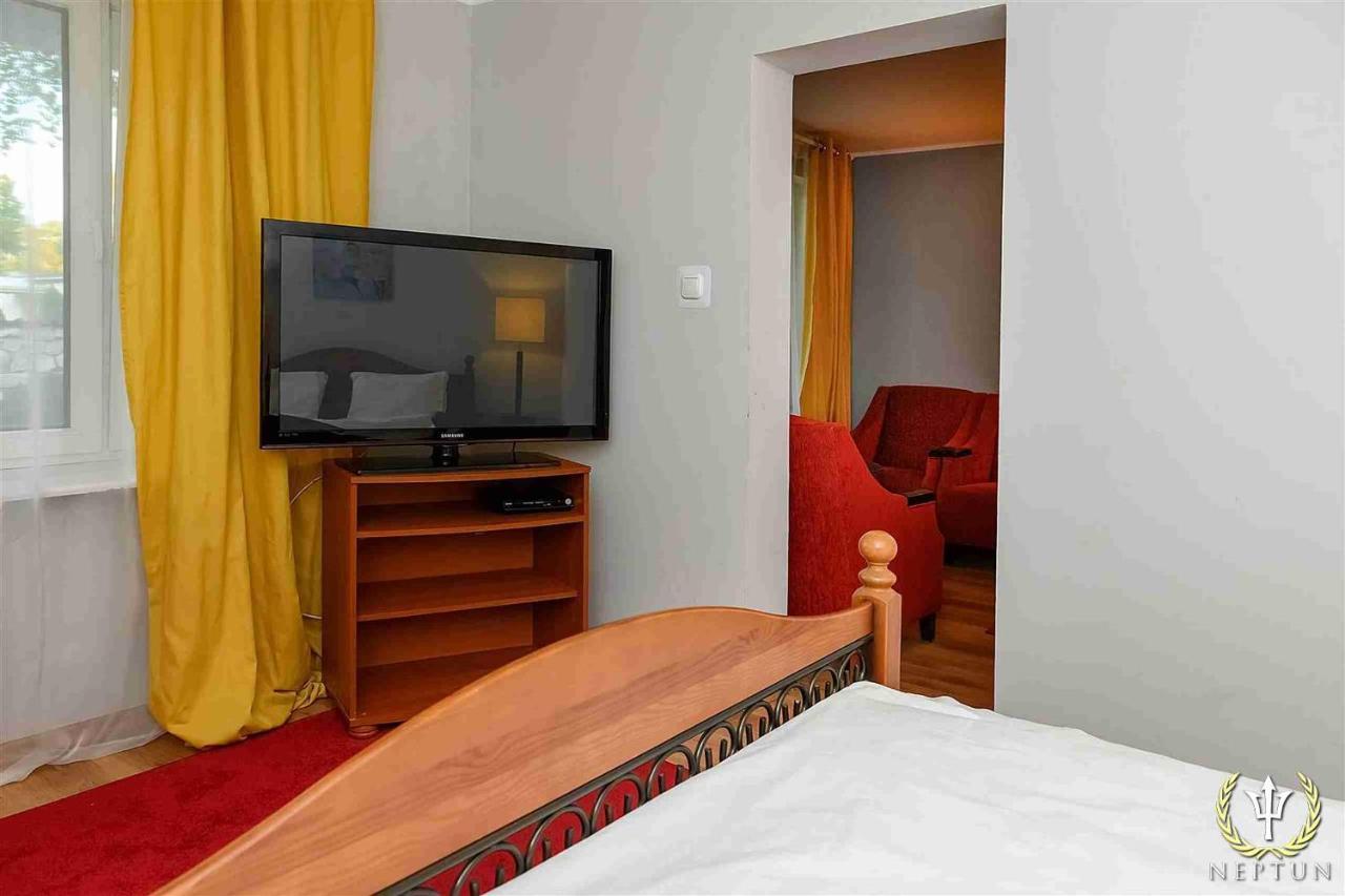 Neptun Ψ Hotel Jastrzebia Gora Exterior photo
